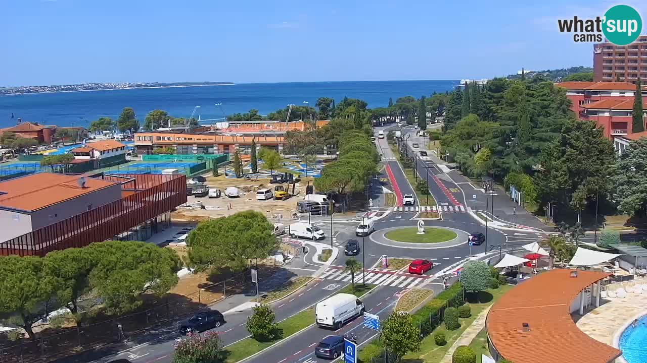 Portorož camera en vivo – vista del puerto deportivo y las canchas de tenis
