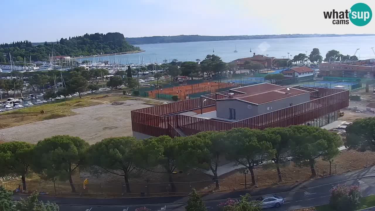 Portorož camera en vivo – vista del puerto deportivo y las canchas de tenis
