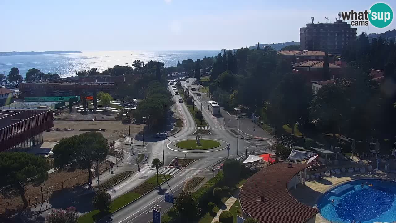 Portorož web kamera – pogled na marinu i teniške terene