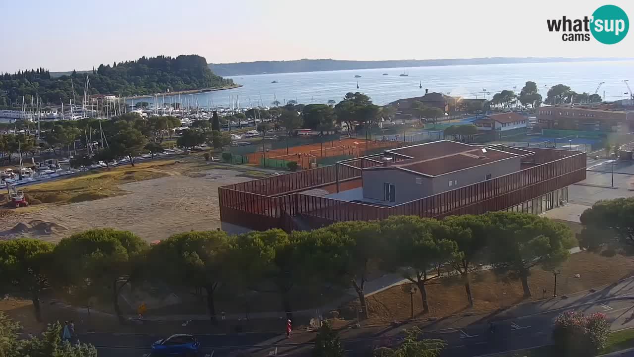 Portorož spletna kamera – pogled na marino in teniška igrišča