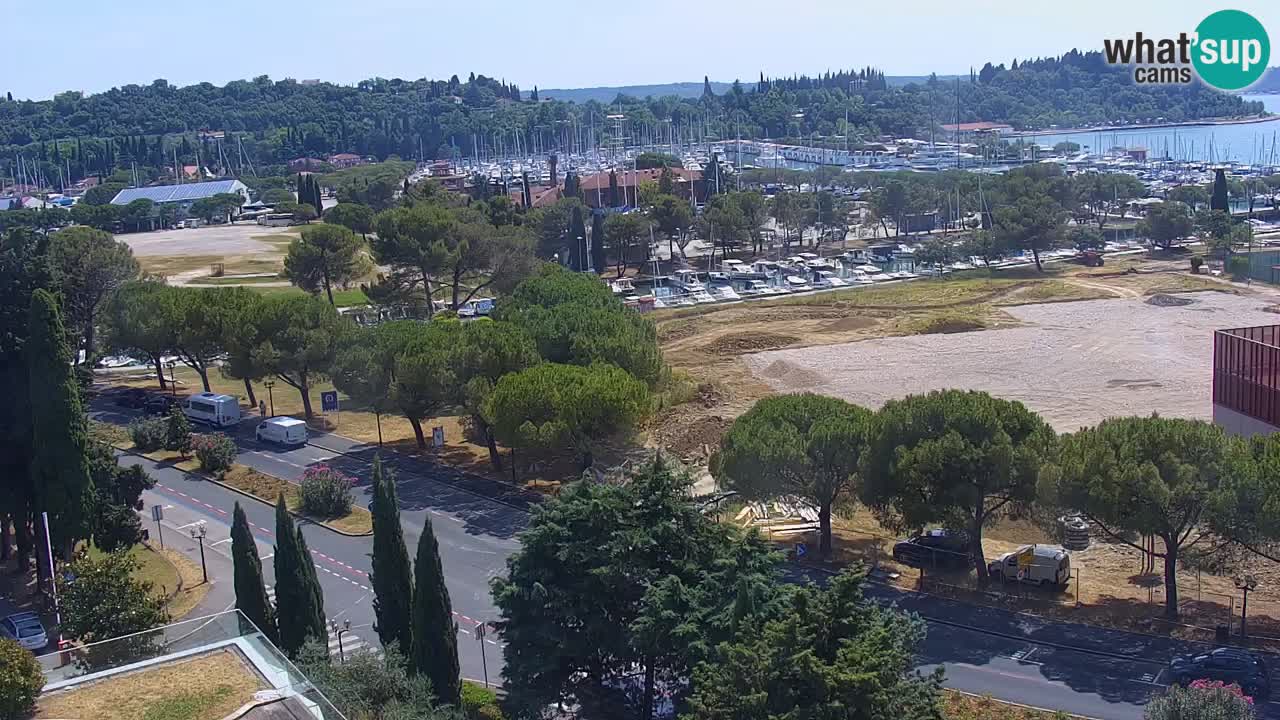Portorož Live Webcam – vue sur la marina et les courts de tennis