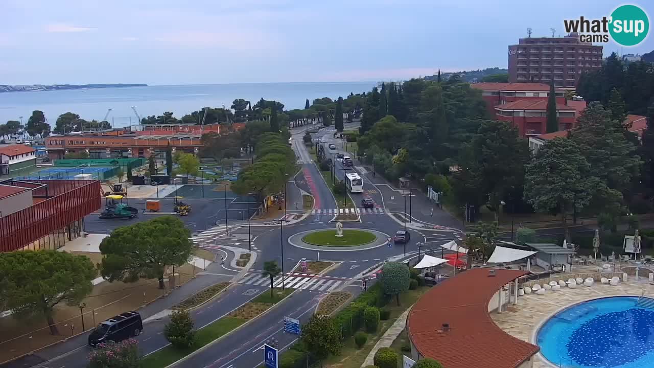 Portorož web kamera – pogled na marinu i teniške terene