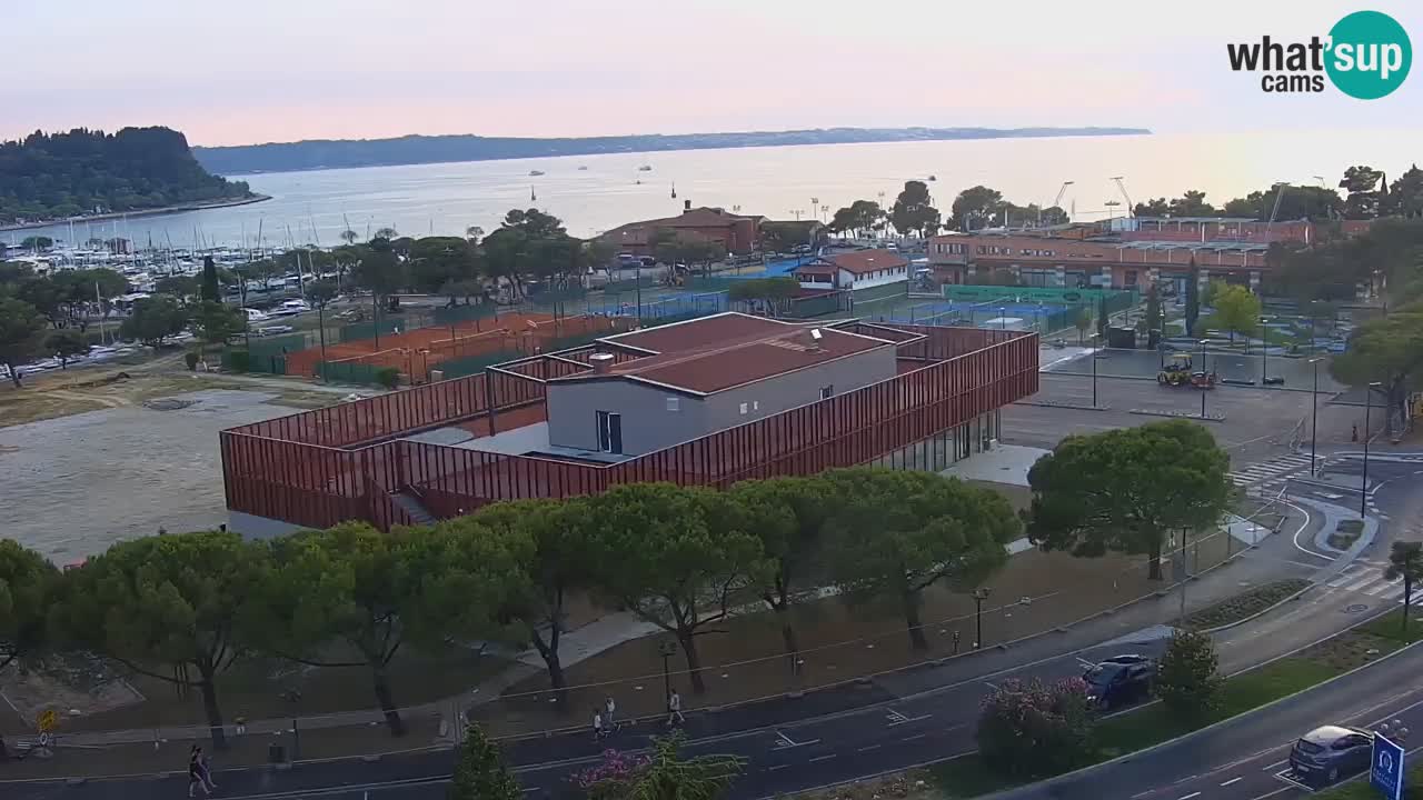 Portorož Webcam – Blick auf den Yachthafen und die Tennisplätze
