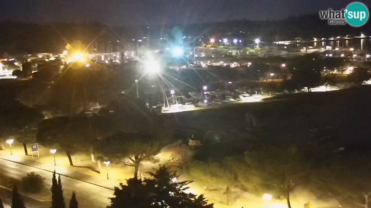 Portorož Live Webcam – vue sur la marina et les courts de tennis