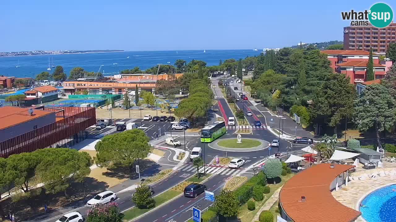Portorož Live Webcam – vue sur la marina et les courts de tennis