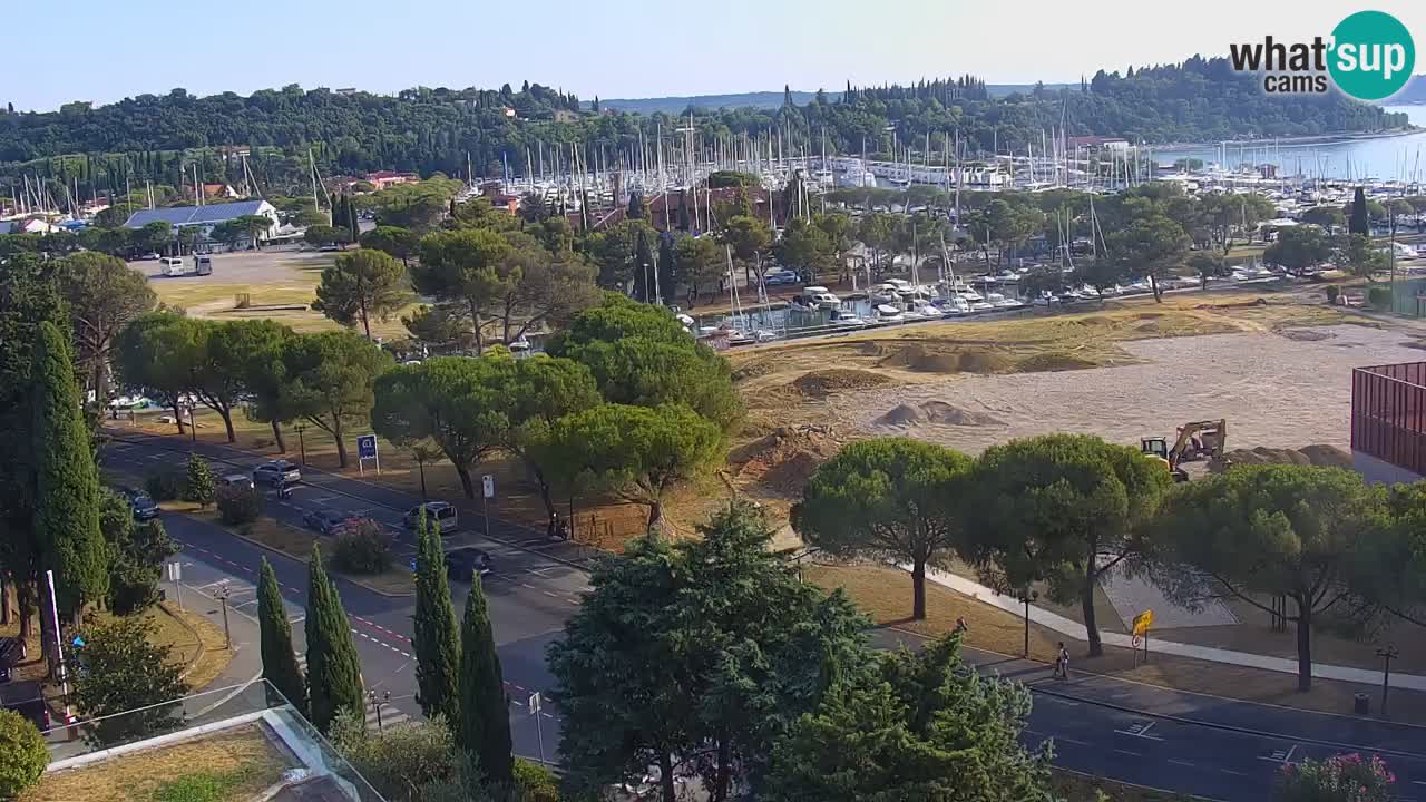 Portorož spletna kamera – pogled na marino in teniška igrišča