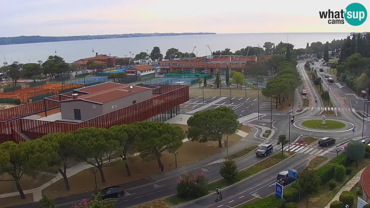 Portorož spletna kamera – pogled na marino in teniška igrišča