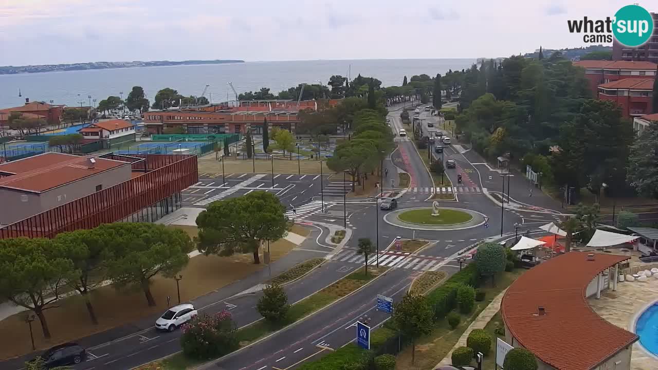Portorož web kamera – pogled na marinu i teniške terene