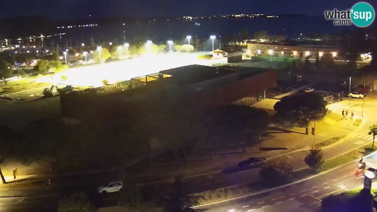 Portorož camera en vivo – vista del puerto deportivo y las canchas de tenis