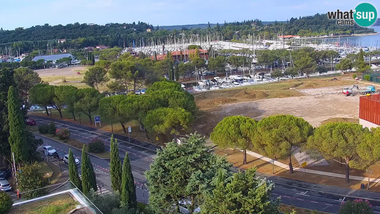 Portorož web kamera – pogled na marinu i teniške terene