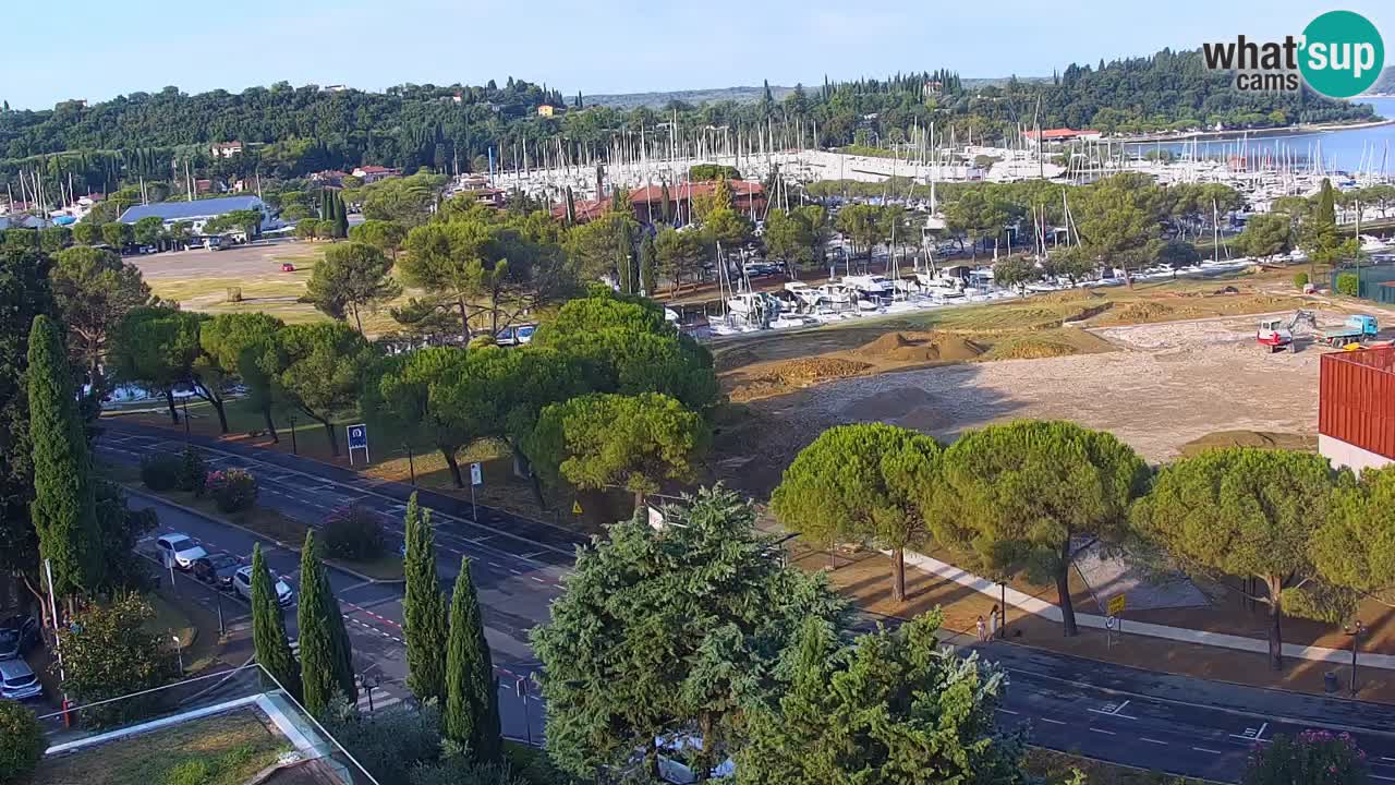 Portorož Live Webcam – vue sur la marina et les courts de tennis