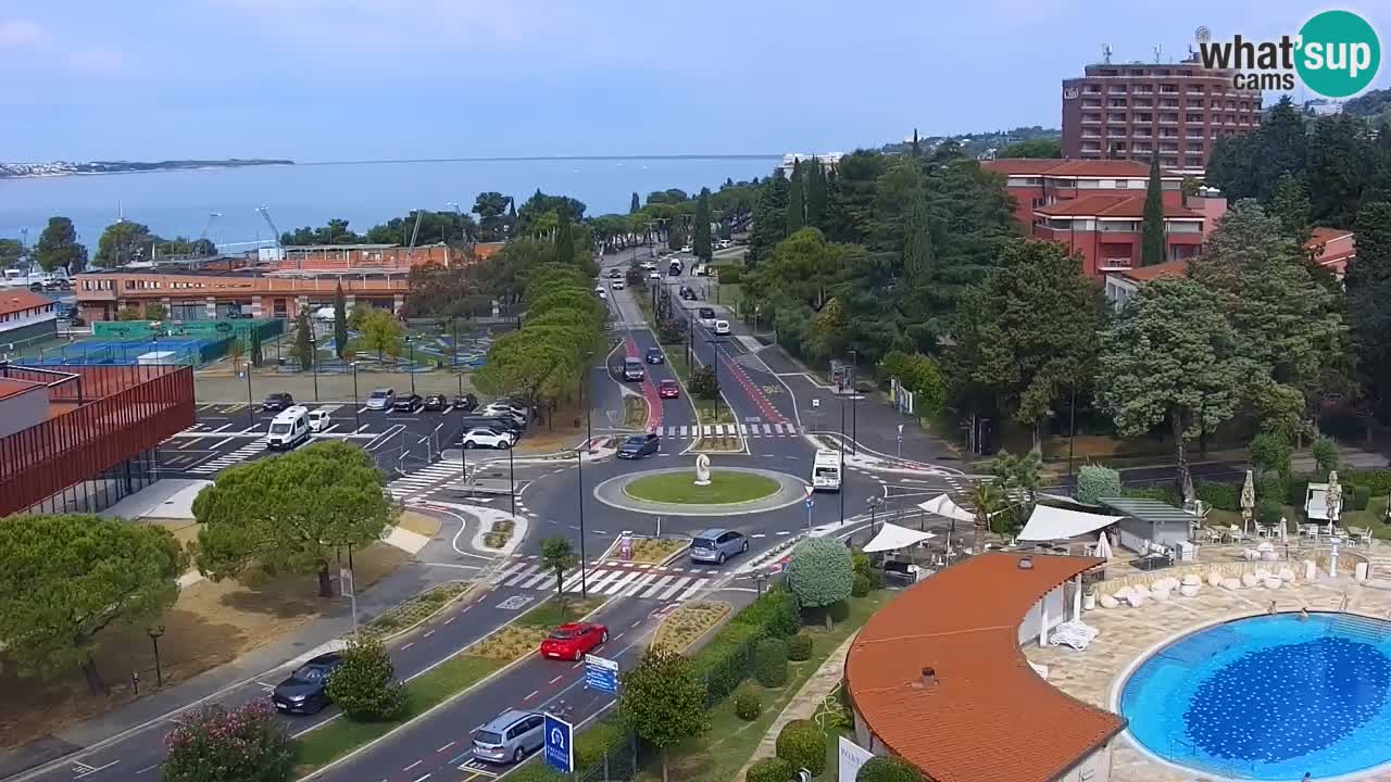 Portorož Live Webcam – vue sur la marina et les courts de tennis