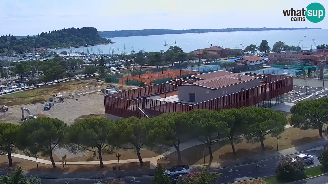 Marina di Portorose e il golfo di Piran