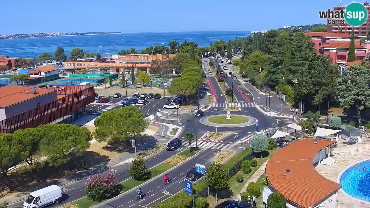 Portorož camera en vivo – vista del puerto deportivo y las canchas de tenis