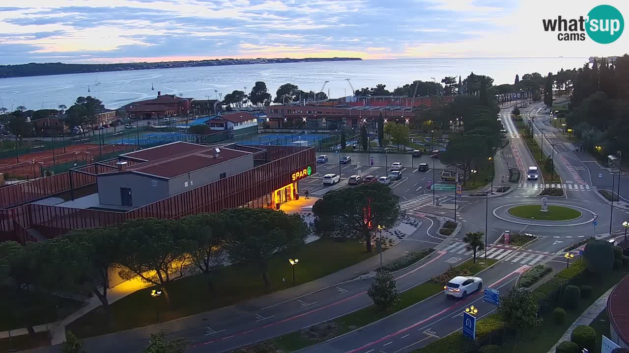 Portorož Live Webcam – vue sur la marina et les courts de tennis