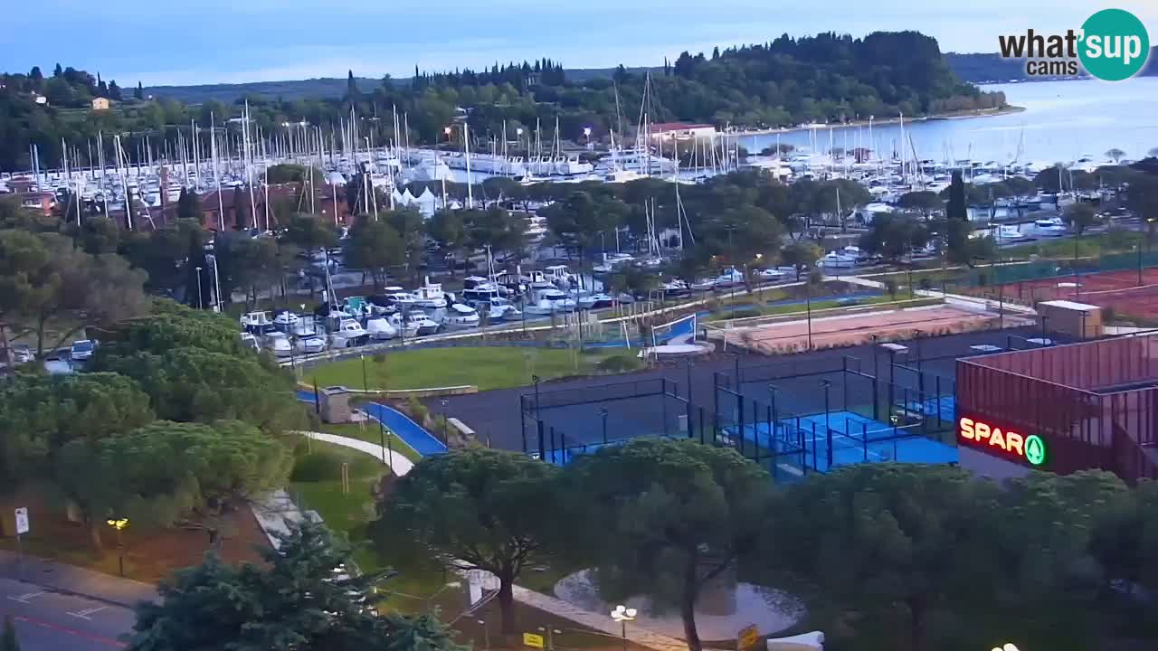 Portorož Webcam – Blick auf den Yachthafen und die Tennisplätze