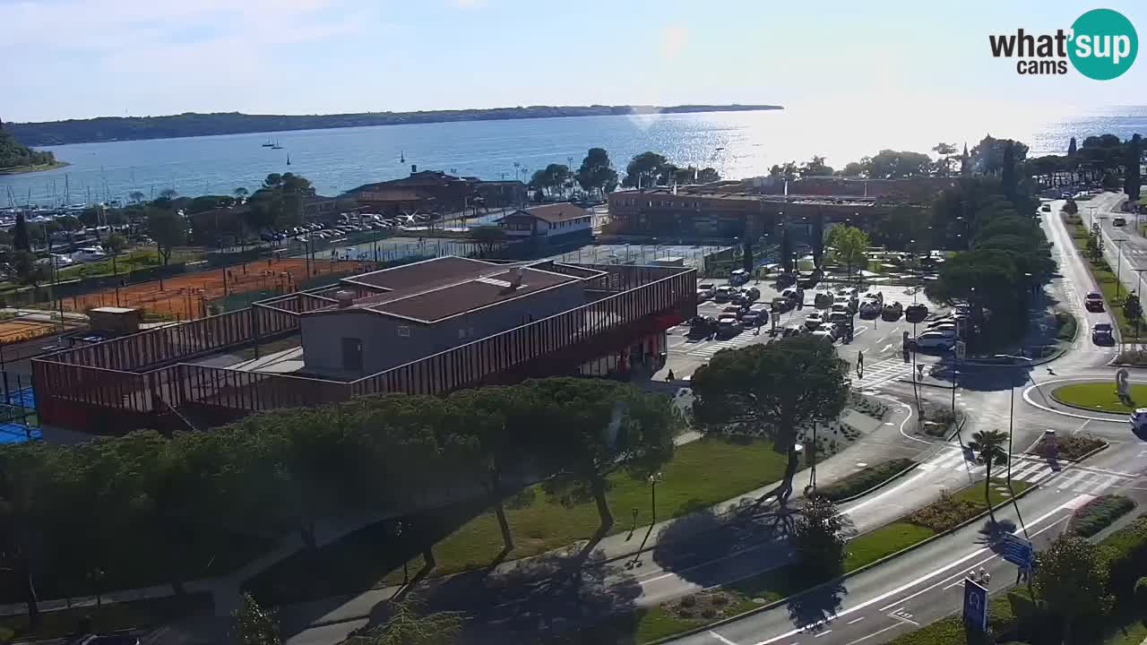 Portorož Live Webcam – vue sur la marina et les courts de tennis