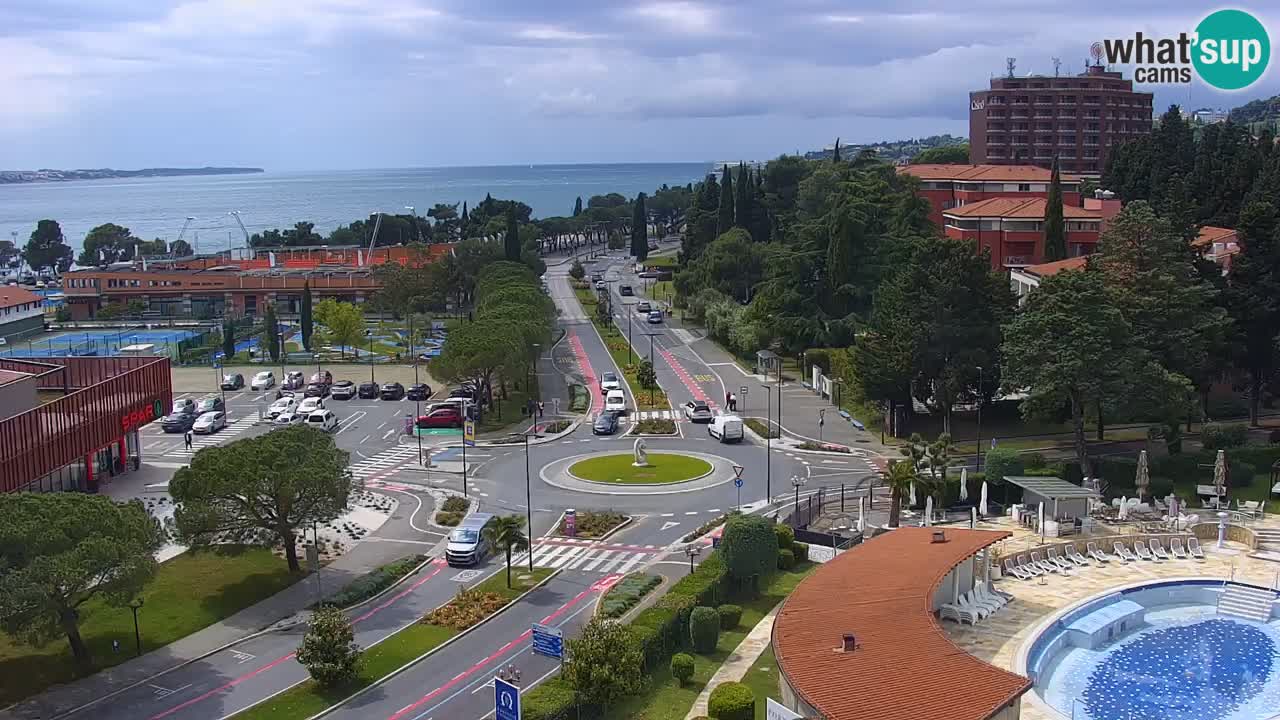 Portorož Live Webcam – vue sur la marina et les courts de tennis