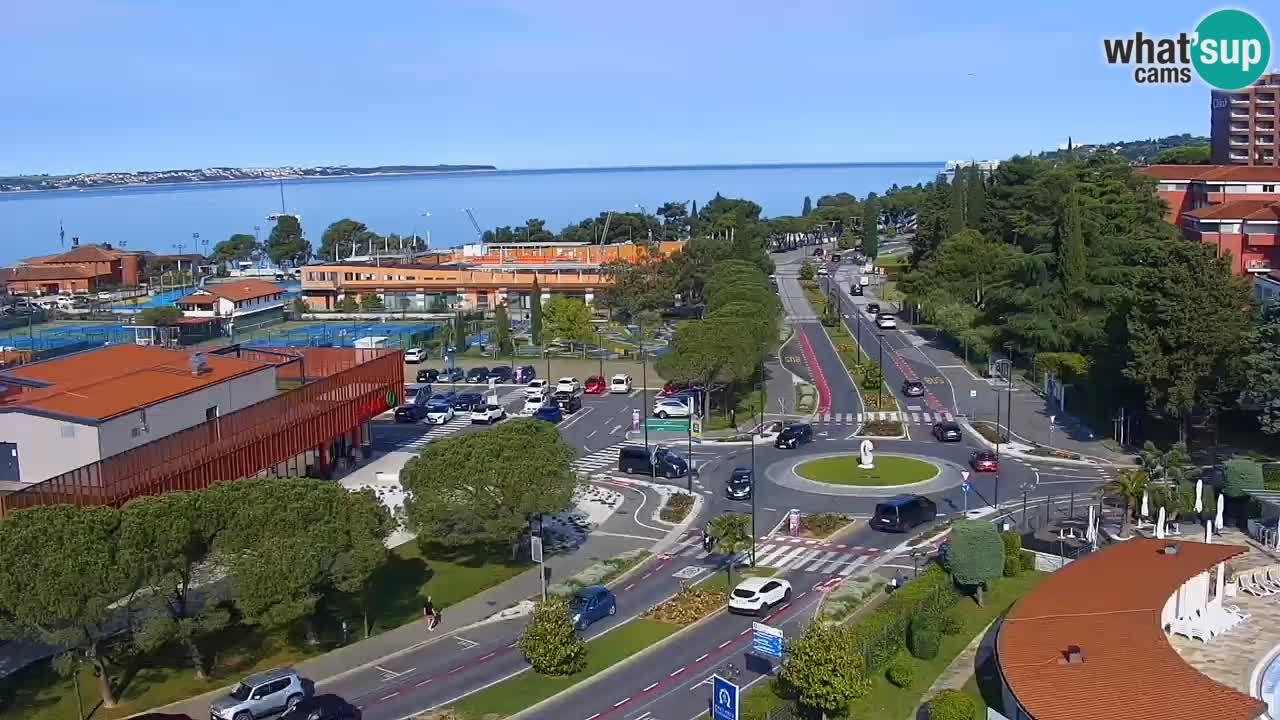 Portorož Live Webcam – vue sur la marina et les courts de tennis