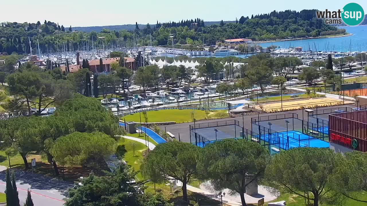 Portorož web kamera – pogled na marinu i teniške terene