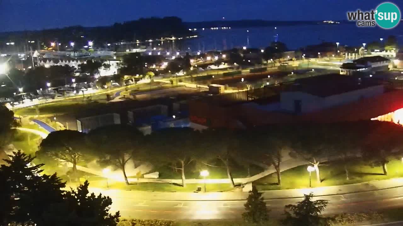 Portorož web kamera – pogled na marinu i teniške terene
