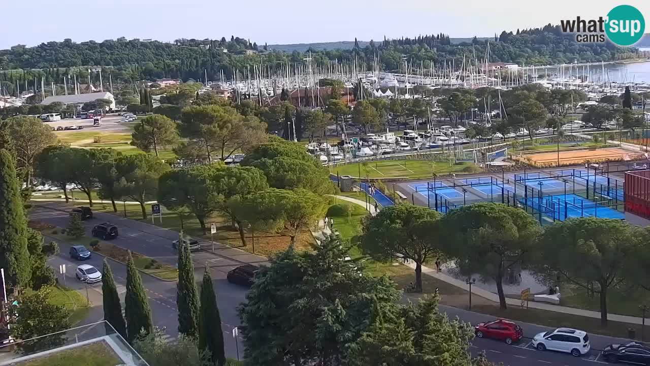 Portorož Live Webcam – vue sur la marina et les courts de tennis