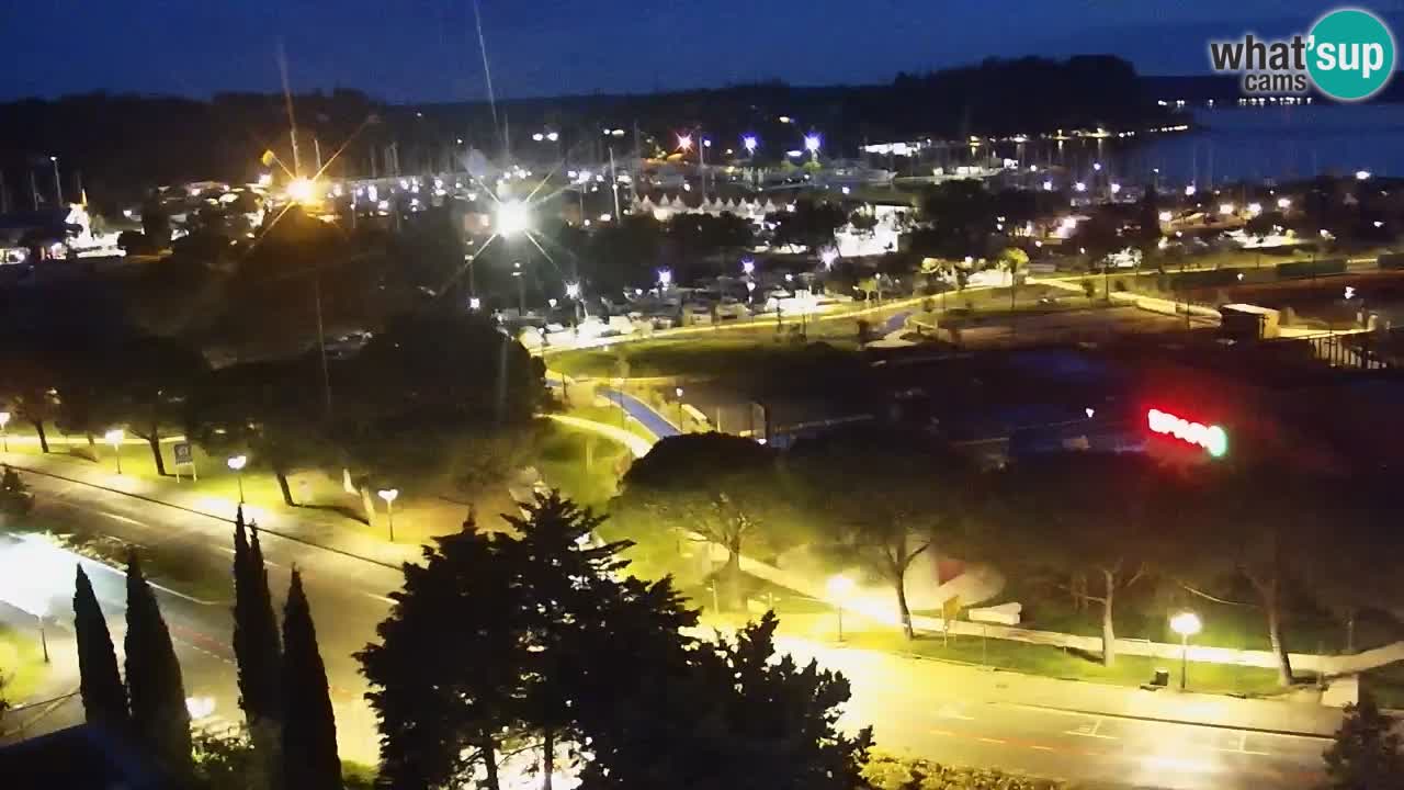 Portorož camera en vivo – vista del puerto deportivo y las canchas de tenis
