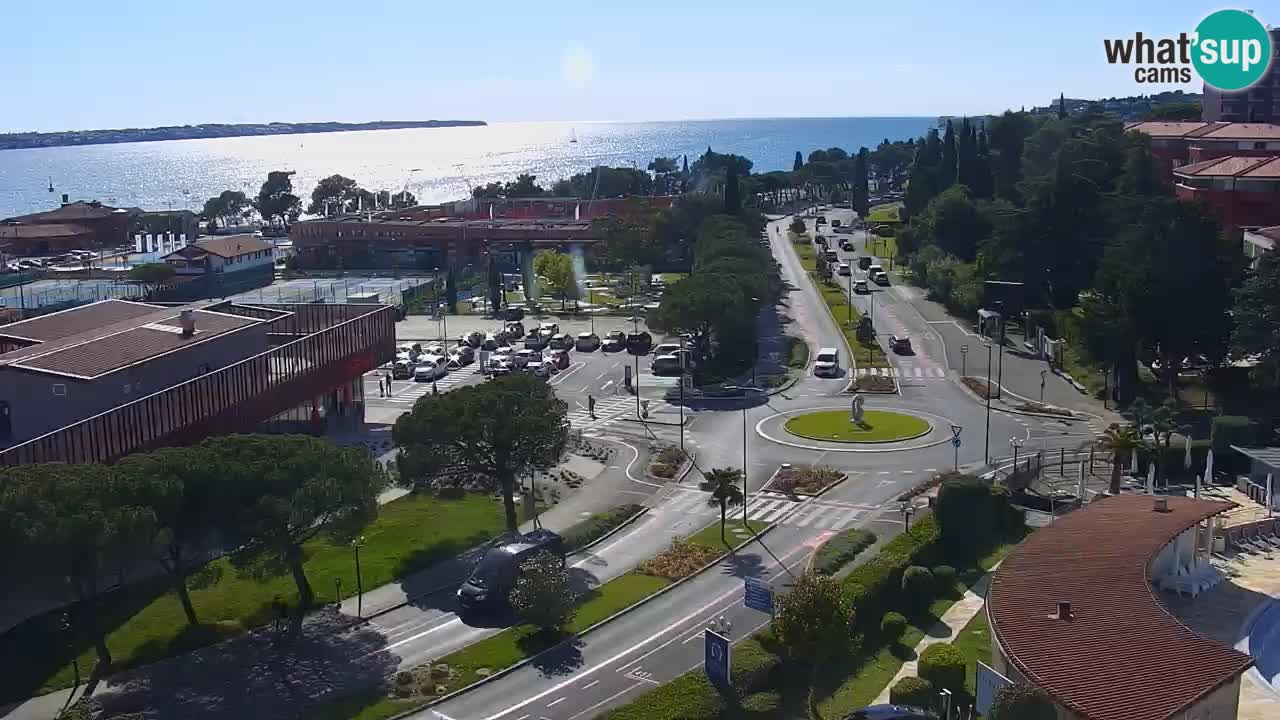 Portorož Live Webcam – vue sur la marina et les courts de tennis