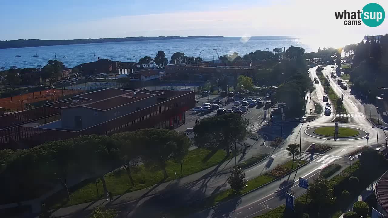 Portorož web kamera – pogled na marinu i teniške terene