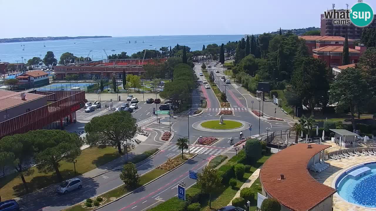 Portorož camera en vivo – vista del puerto deportivo y las canchas de tenis