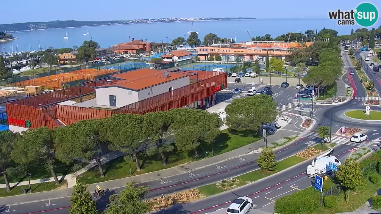 Portorož Webcam – Blick auf den Yachthafen und die Tennisplätze