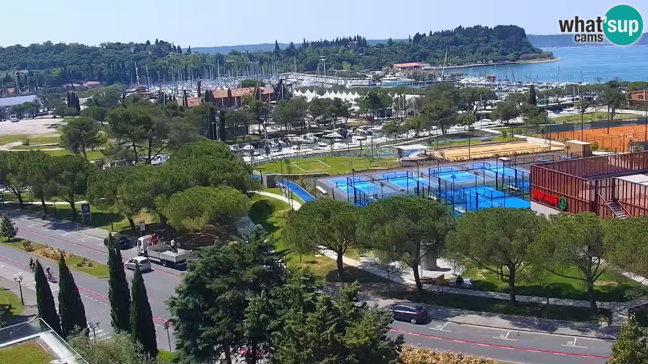 Portorož web kamera – pogled na marinu i teniške terene