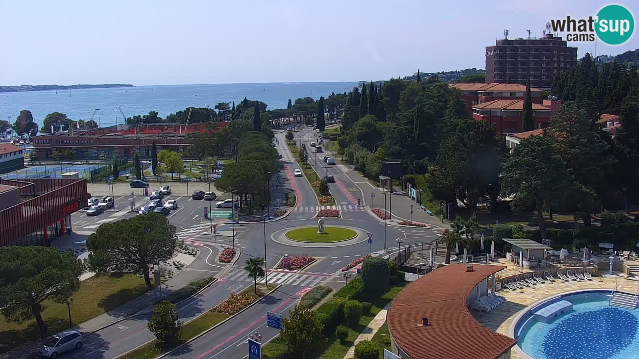 Portorož Live Webcam – vue sur la marina et les courts de tennis