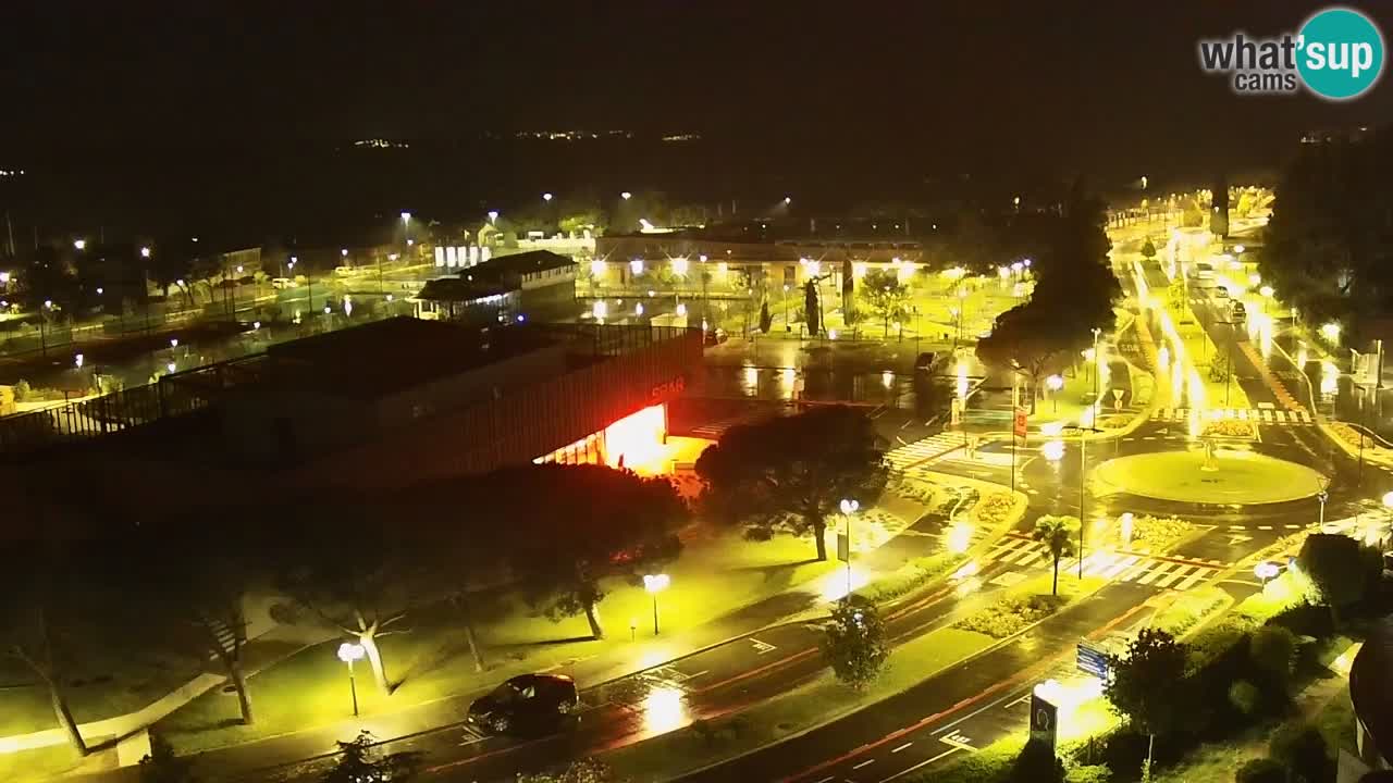 Portorož camera en vivo – vista del puerto deportivo y las canchas de tenis