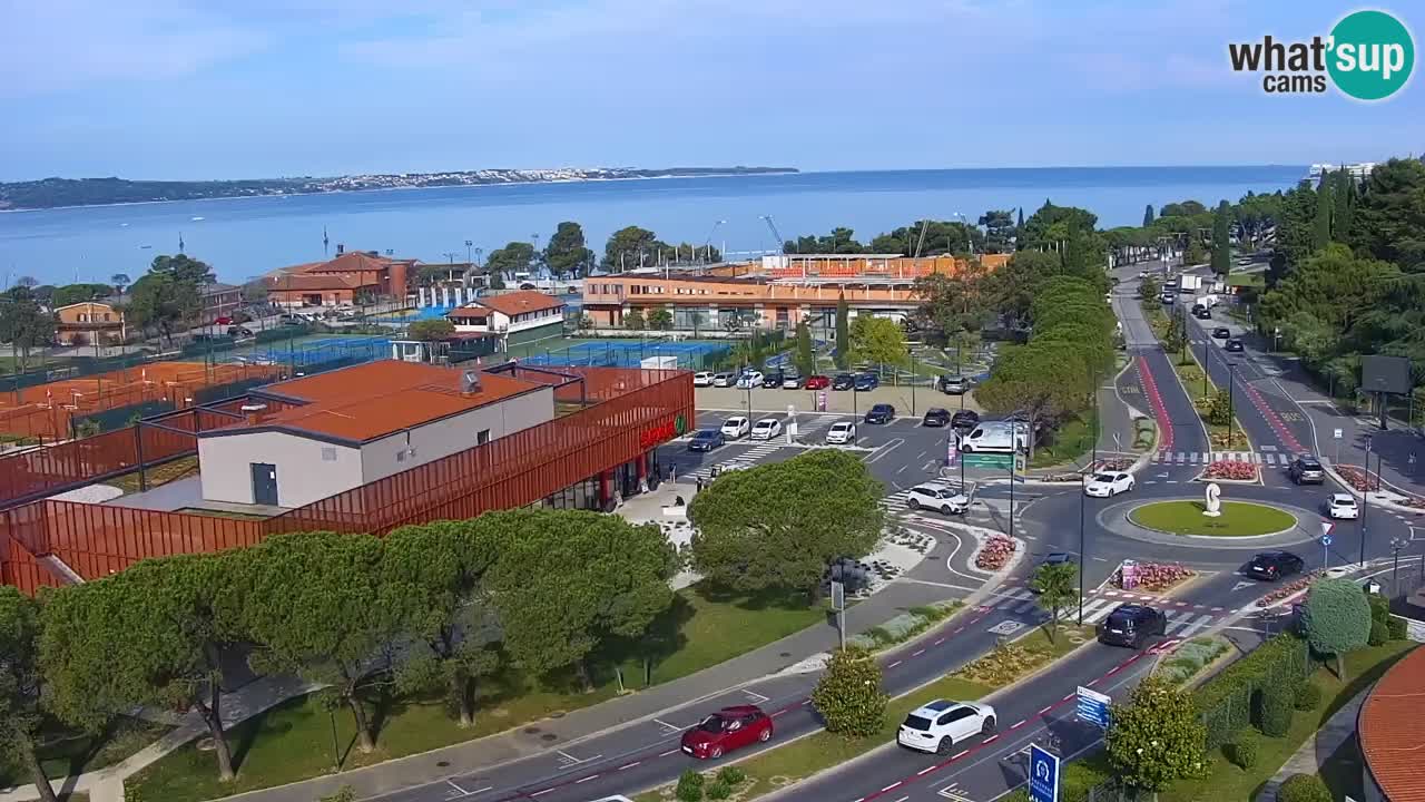 Portorož web kamera – pogled na marinu i teniške terene