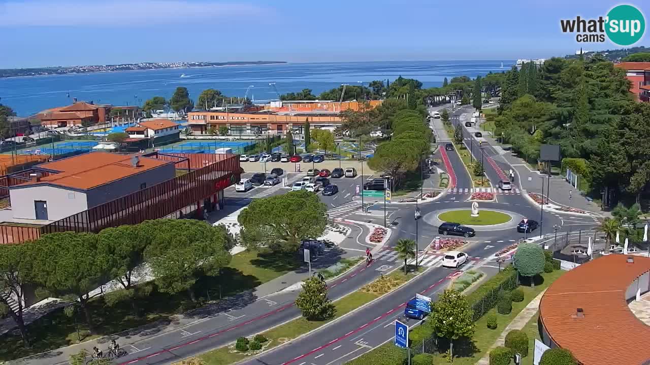 Portorož camera en vivo – vista del puerto deportivo y las canchas de tenis