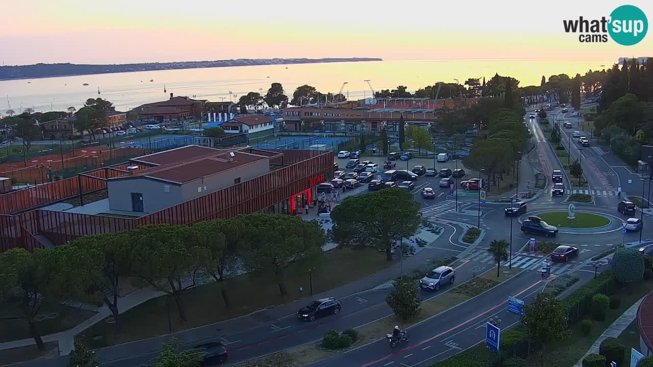 Portorož Live Webcam – view of the marina and tennis courts