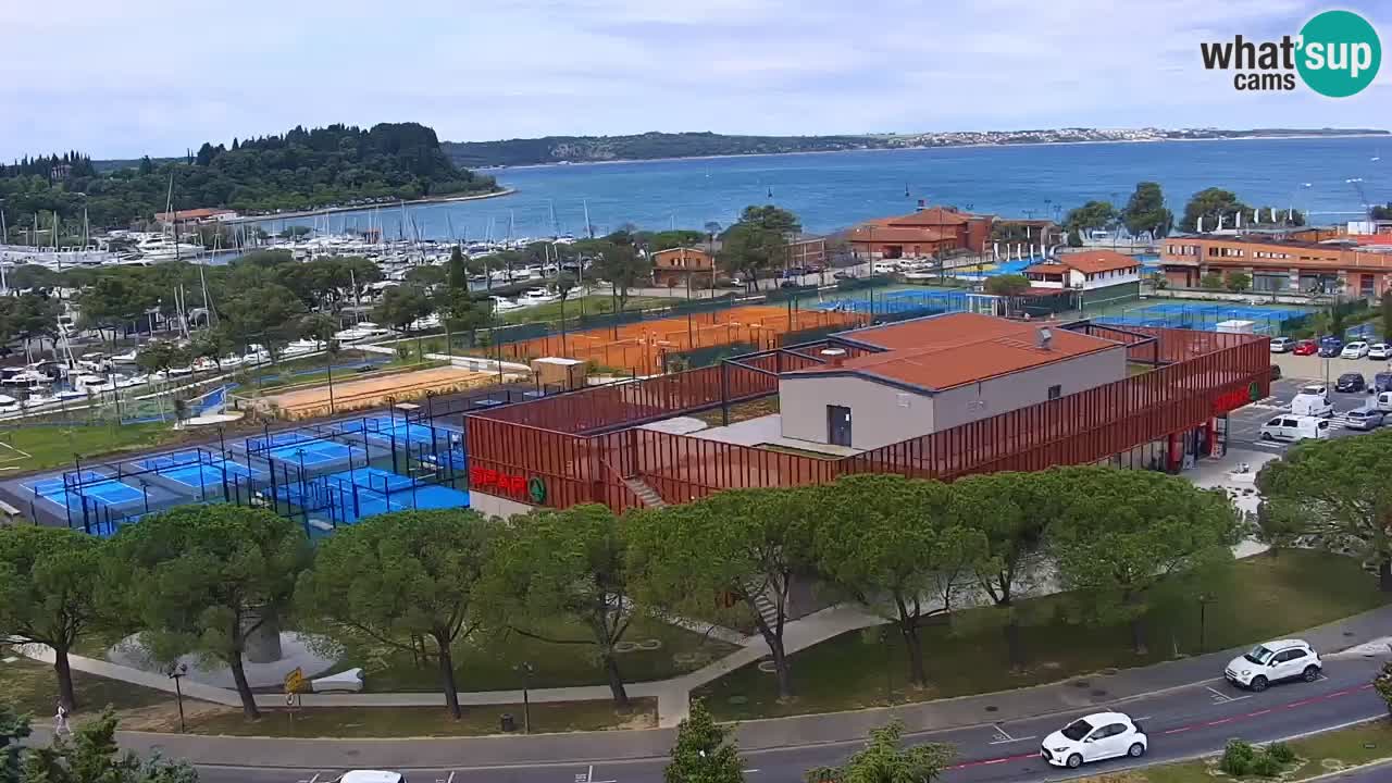 Portorož web kamera – pogled na marinu i teniške terene