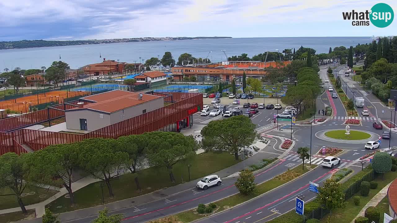 Portorož web kamera – pogled na marinu i teniške terene