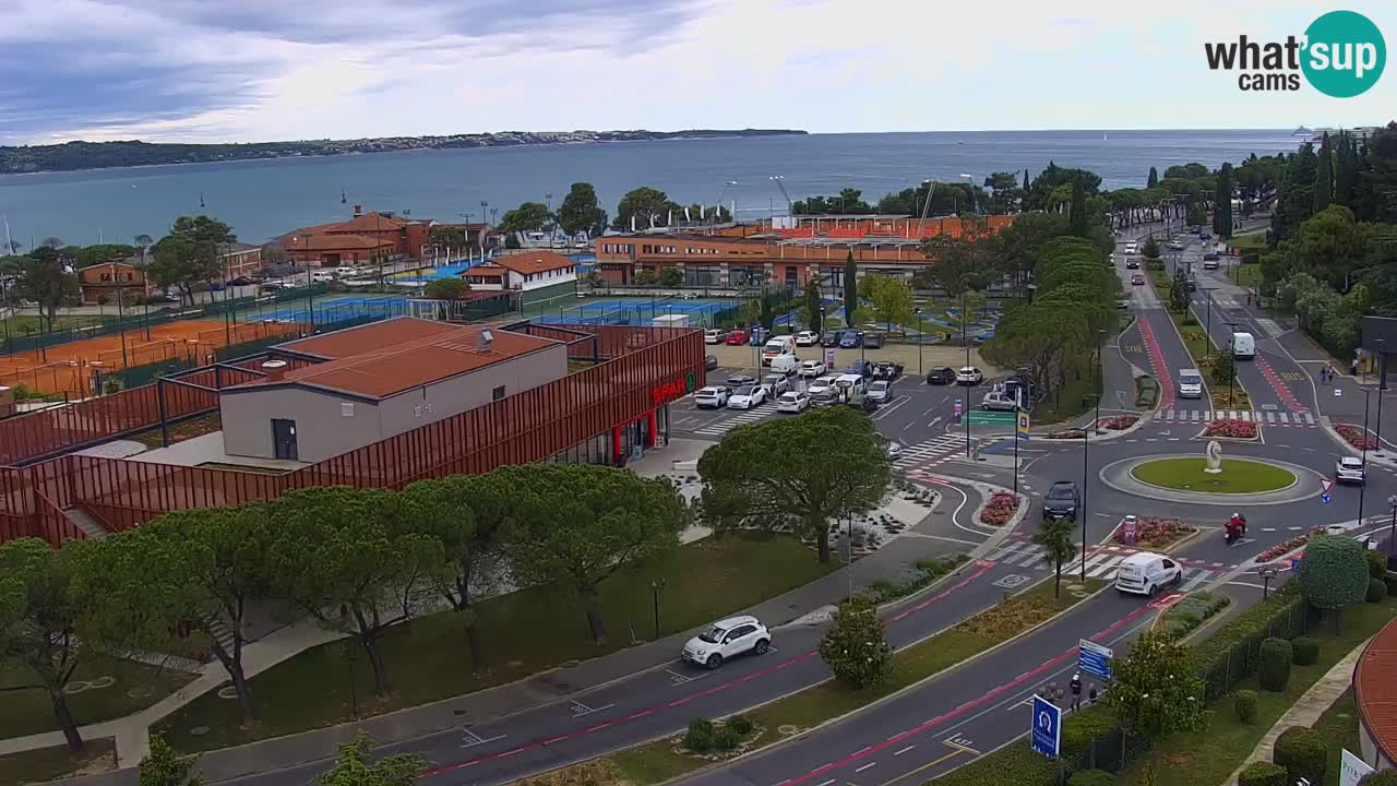 Portorož Live Webcam – vue sur la marina et les courts de tennis