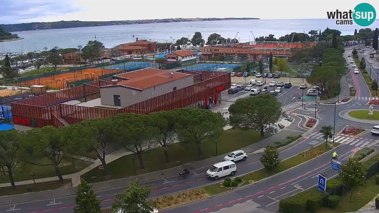 Portorož spletna kamera – pogled na marino in teniška igrišča