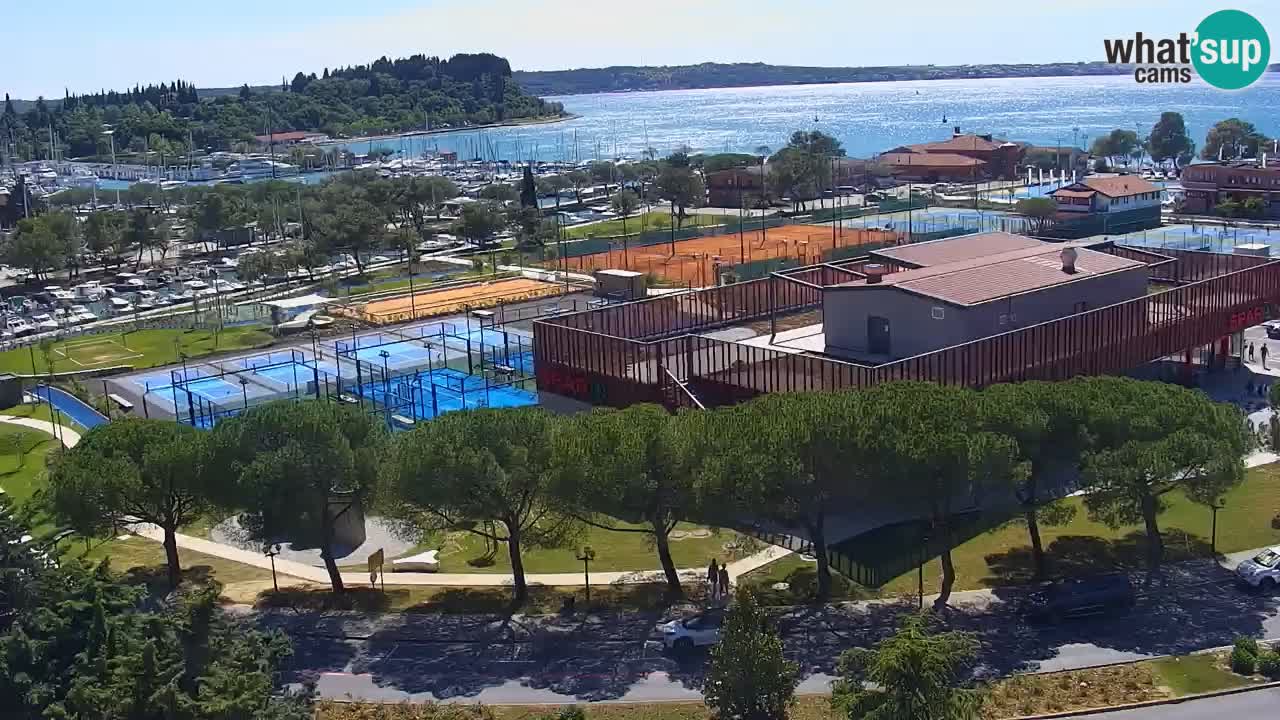 Portorož web kamera – pogled na marinu i teniške terene