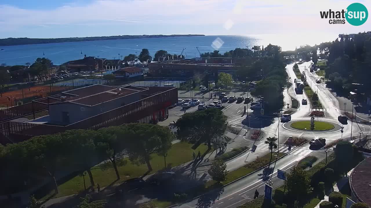 Portorož web kamera – pogled na marinu i teniške terene