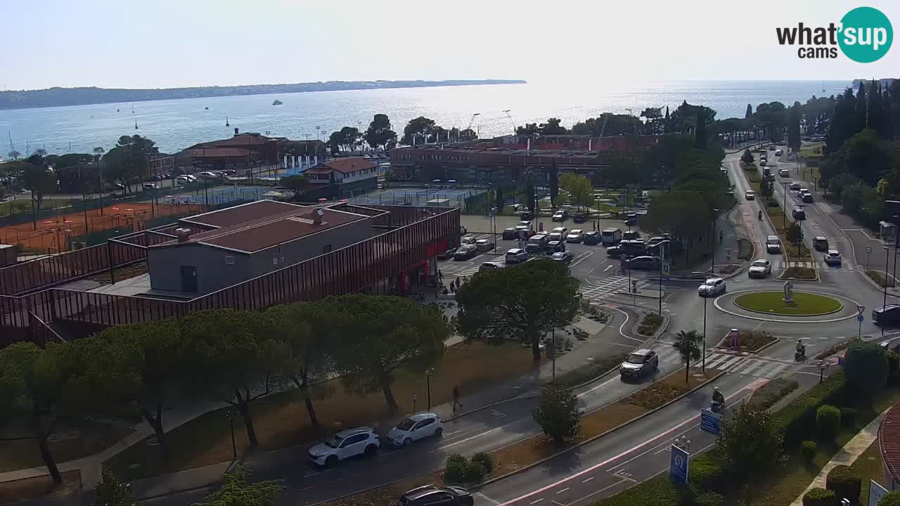 Portorož web kamera – pogled na marinu i teniške terene
