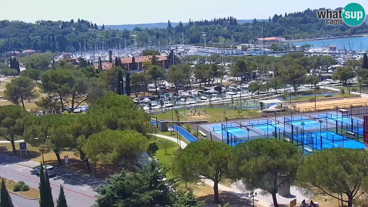 Portorož web kamera – pogled na marinu i teniške terene