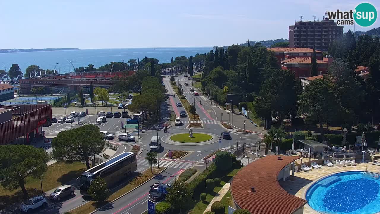 Portorož camera en vivo – vista del puerto deportivo y las canchas de tenis