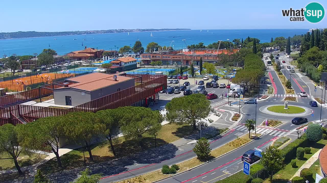Portorož web kamera – pogled na marinu i teniške terene