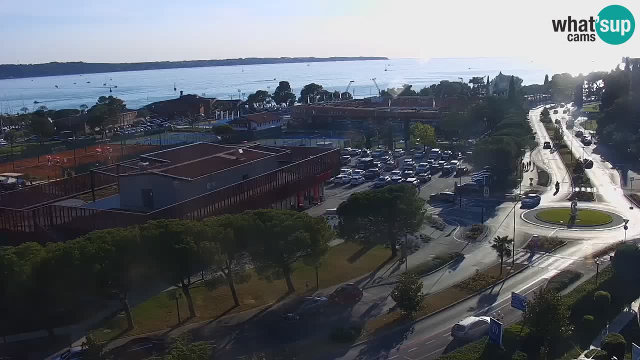 Portorož Live Webcam – vue sur la marina et les courts de tennis