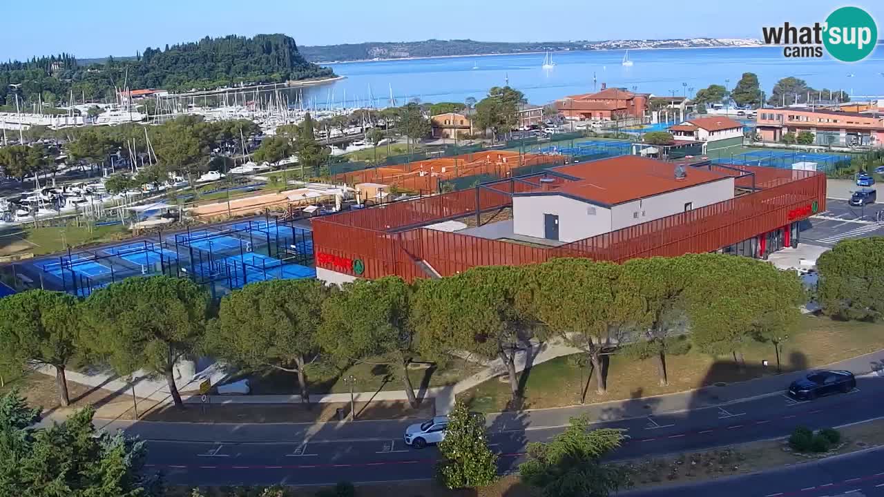 Portorož spletna kamera – pogled na marino in teniška igrišča