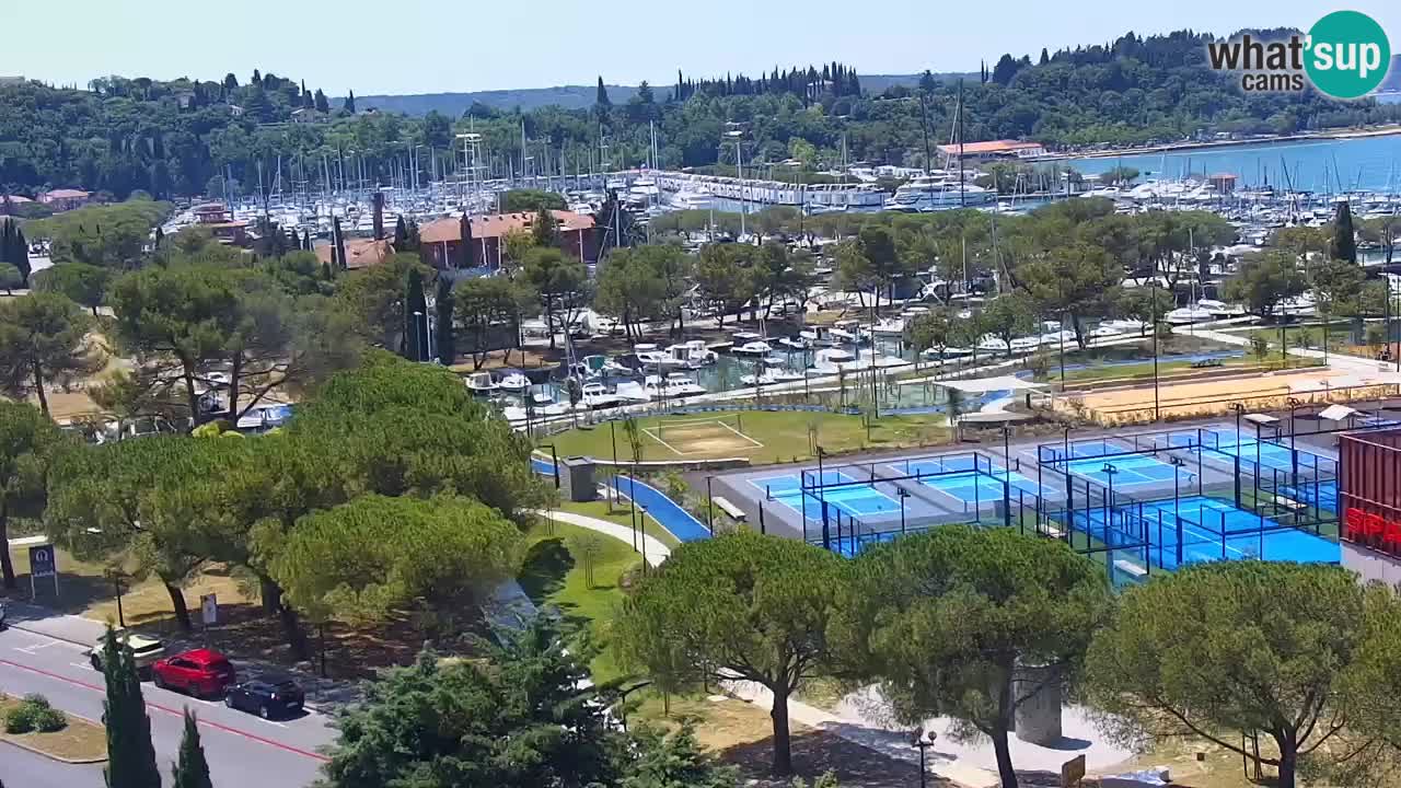 Portorož web kamera – pogled na marinu i teniške terene